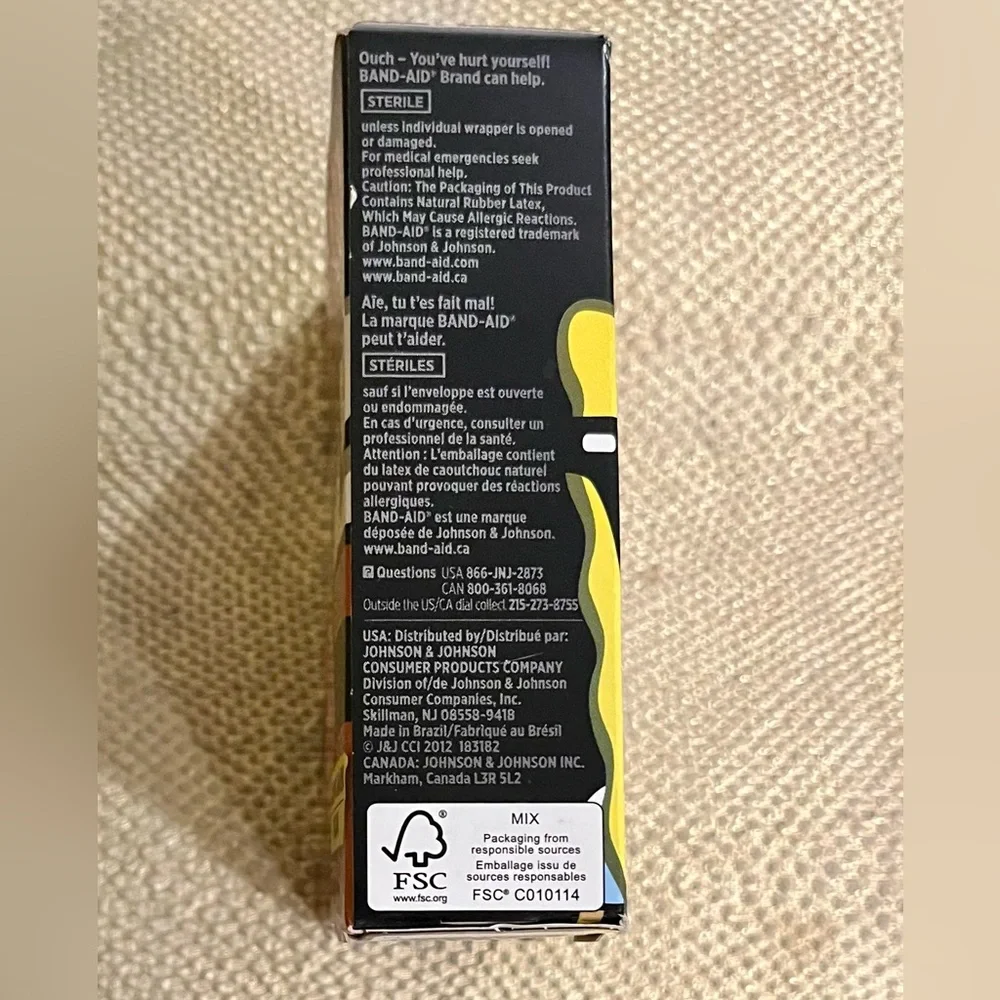 Sponge Bob Glow In The Dark Band-Aid Bandages - Picture 4 of 5
